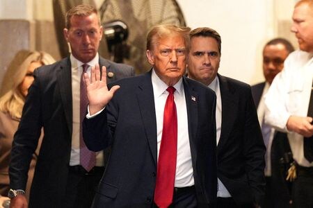 　４月２３日、トランプ前米大統領は、ドルが対円で３４年ぶりの高値をつけたことを巡り、米国にとって「大惨事だ」とし「バイデン政権は放置している」と批判した。マンハッタンで同日撮影。代表写真（２０２４年　ロイター）