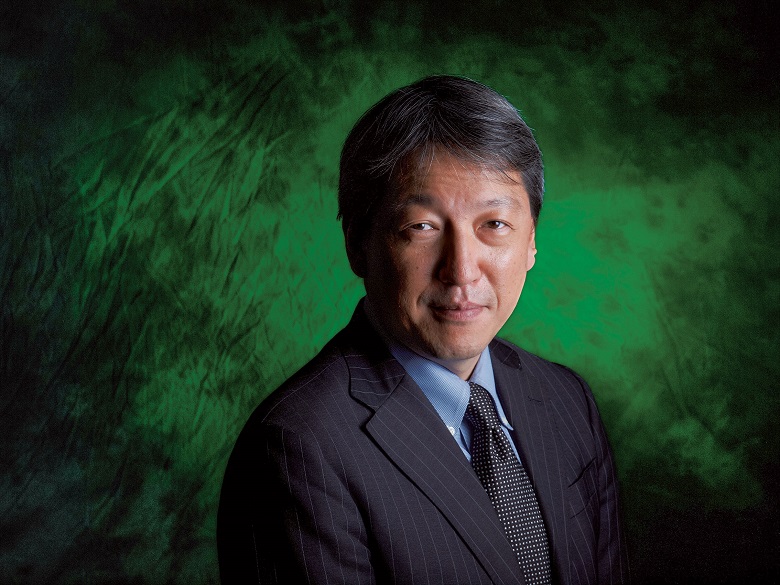 竹田圭吾：1964-2016年。東京生まれ。慶応義塾大学文学部卒業後、スポーツ雑誌で米国プロスポーツ取材多数。1993年に「ニューズウィーク日本版」編集部に移り、98年より副編集長、2001年1月～2010年9月に編集長。フジテレビ系「情報プレゼンター とくダネ！」「Mr.サンデー」やテレビ朝日系「やじうまテレビ」のコメンテーター、J-WAVE「JAM THE WORLD」パーソナリティー等を務めた。　Photo by Makoto Ishida