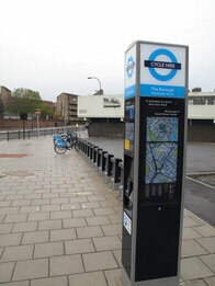 ロンドンの「難あり」公共交通を救うのは