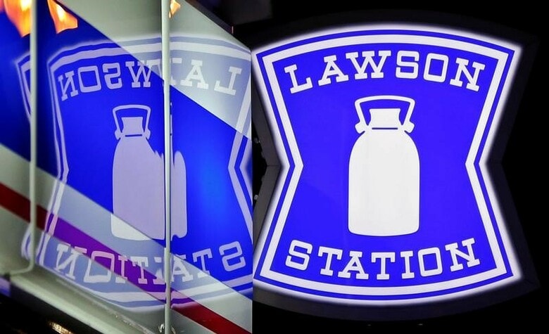 １０月６日、楽天とローソンは福島県南相馬市でドローン（小型無人機）配送と移動販売を組み合わせた新サービスを試験的に始めると発表した。都内で２０１６年９月撮影（２０１７年　ロイター/Toru Hanai）