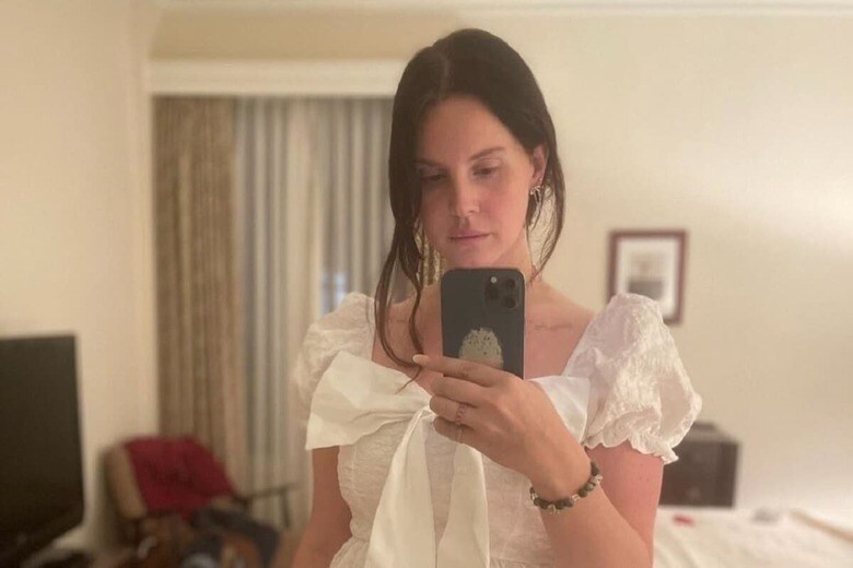 @honeymoon/Instagram