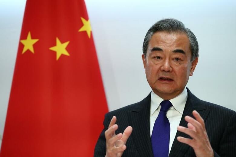 中国の王毅国務委員兼外相（写真）は、台湾の総統選で蔡英文総統が再選されたことを受け、独立勢力は「1万年間にわたって悪評を残す」と述べた。写真は2019年10月、ベルンで撮影（2020年　ロイター／Denis Balibouse）