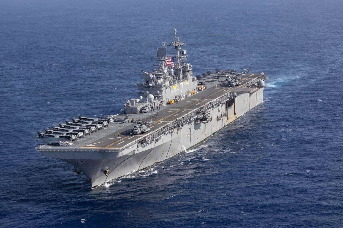 衛星画像】イラン情勢緊迫、米強襲揚陸艦「トリポリ」が中東へ