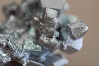 中国がレアメタル禁輸でアメリカに反撃...ガリウムの94％、ゲルマニウムの90％、アンチモンの56％が中国産