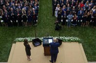 ホワイトハウス集団感染「スーパースプレッダーはトランプ大統領だ」