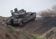 イスラエルがラファに投入する主力戦車「メルカバ」は世界屈指の破壊力