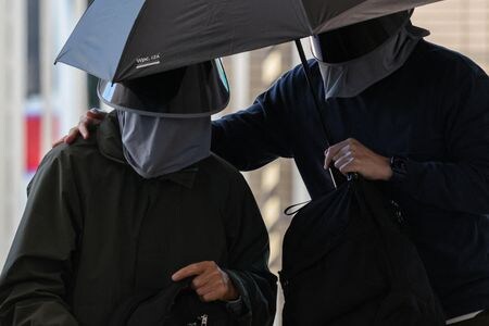 　香港の裁判所は１１日、手配中の民主活動家、郭鳳儀（アンナ・クォック）氏の父親（６９）について、娘の保険契約を解約して資金化しようとしたことが香港基本法第２３条に違反するとして有罪判決を言い渡した。１１日撮影（２０２６年　ロイター／Tyrone Siu）