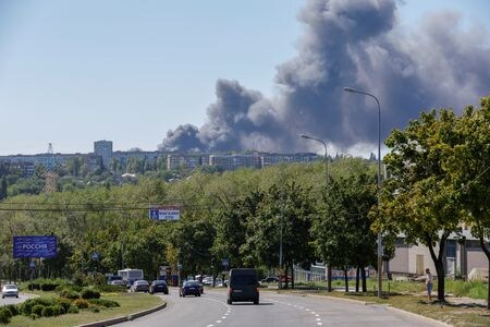 ウクライナ国防省のキリロ・ブダノフ情報総局長は２４日、ロシア軍による攻撃について、兵士の道徳的、肉体的疲労に加え、戦闘資源が消耗しているため、勢いが衰えているとの見解を示した。（２０２２年　ロイター／Alexander Ermochenko）