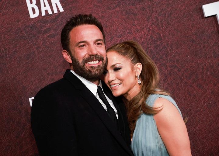 The Tender Barプレミアにジェニファー・ロペスと出席したベン・アフレック　Aude Guerrucci-REUTERS