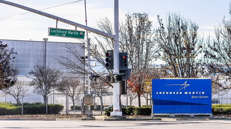 カリフォルニア州サニーベールにあるロッキード・マーティン社の施設　Sundry Photography-Shutterstock