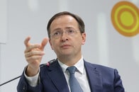 ロシア作家連合が前線で「文学の降下作戦」を展開──ウクライナ戦争下の「Z作家」と詩人たち