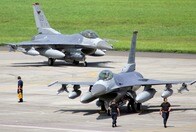 AIパイロットvs人間パイロット...F-16戦闘機で行われた、史上初の「ドッグファイト」動画を米軍が公開