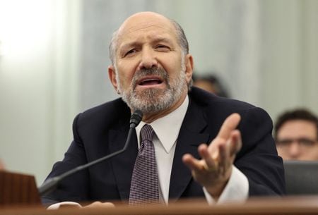 　米司法省は３０日、性的人身売買で起訴され自殺した米富豪ジェフリー・エプスタイン氏に関する数百万件の資料を新たに公開した。写真はラトニック商務長官。２９日ワシントンで撮影（２０２６年　ロイター/Kevin Lamarque）