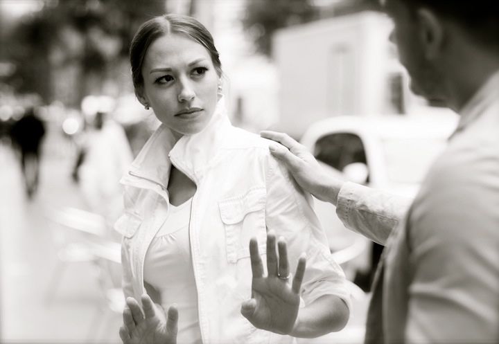 フランス、路上のセクハラが1万円以上の罰金対象に JackF-iStock