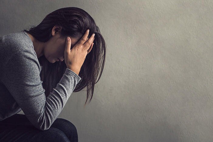 自殺の要因を特定するのは難しい　Spukkato/iStock.