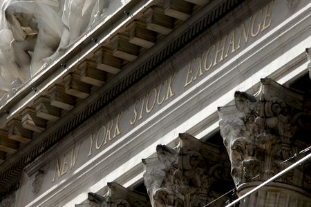 ロイター調査によると、米Ｓ＆Ｐ総合５００種の年末予想中央値は５３０２と、現値水準付近で今年を終える見通し。２０１６年１月撮影（２０２４年　ロイター/Mike Segar）