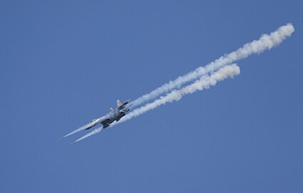 ロシアのスホーイSU-35戦闘機　Maxim Shemetov - REUTERS