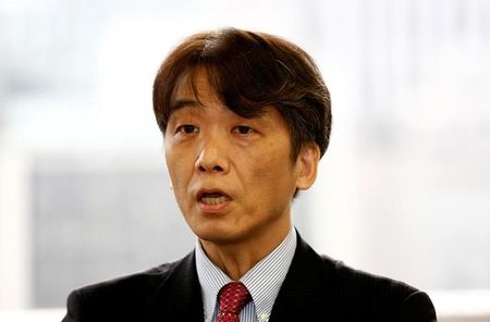 　１１月１日、元日銀金融市場局長の山岡浩巳・フューチャー取締役グループＣＳＯ（写真）はロイターのインタビューに応じ、物価や金利上昇の圧力を受けて日銀は年内にも再び金融政策の修正を迫られる可能性があると指摘した。写真は都内で２０１６年１０月撮影（２０２０年　ロイター／Kim Kyung-Hoon）