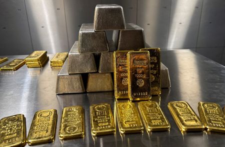 金・銀価格が続落、CMEの証拠金引き上げで売り加速 | ニューズ