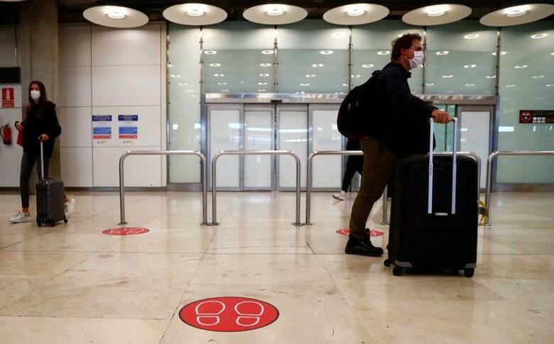 欧州連合（EU)諸国が、7月1日から段階的に解除する予定のEU域内への渡航制限について、米国からの渡航禁止措置を当面維持する可能性がある。マドリードの空港で21日撮影(2019年　ロイター/SERGIO PEREZ）