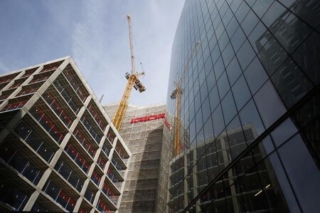 ７月７日、英国のＥＵ離脱決定で同国の商業用不動産市場が打撃を受けるとの見方が広がる中、この日までに４社が英不動産ファンドの評価額を引き下げたほか、１社が英不動産ファンドの解約停止期間を延長した（２０１６年　ロイター/NEIL HALL）