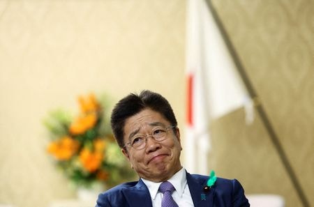 加藤勝信財務相は２日朝、テレビ東京の番組に出演し、先月下旬の日米財務相会談について、為替については引き続きベセント財務長官との間で協議することを確認したと語った。写真は４月１７日、東京で撮影（２０２５年　ロイター/Issei Kato）