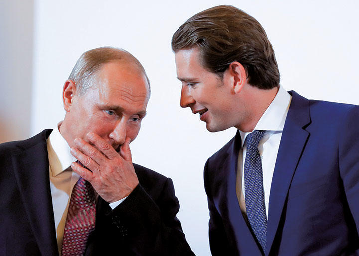 蜜月がささやかれるロシアのプーチン（左）とオーストリアのクルツ　LEONHARD FOEGERーREUTERS