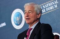 ウォーレン米上院議員、ＪＰモルガンＣＥＯにエプスタイン助言問題で説明要求