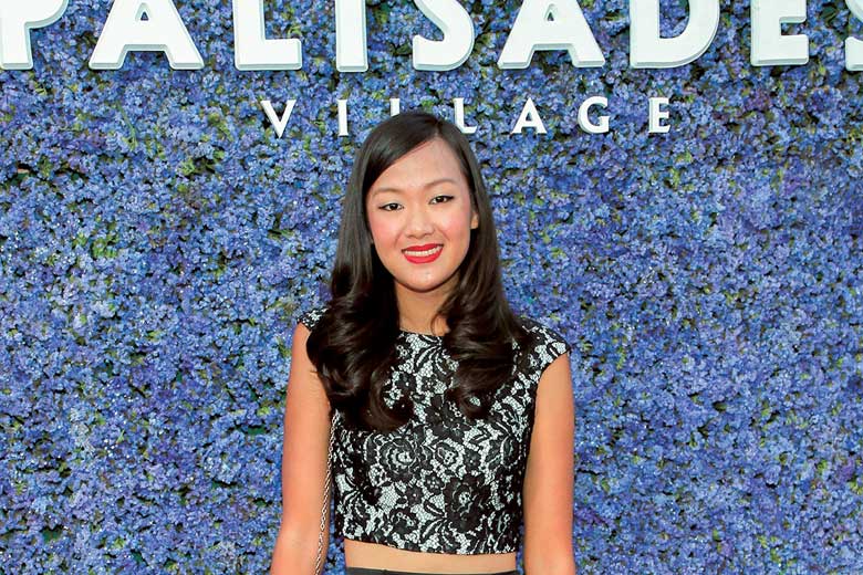 『クレイジー・リッチ！』を象徴する「イエロー」を歌ったホー　PHILLIP FARAONE/GETTY IMAGES