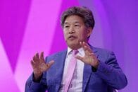 ＳＨＥＩＮ会長が退任へ、香港ＩＰＯ控え　創業者に交代＝関係筋