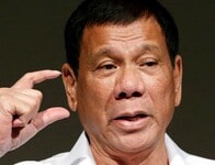 フィリピンのドゥテルテ大統領、トランプに「温かい祝辞」