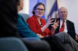 米追加利上げ必要になる可能性、インフレ目標回帰へ＝フィラデルフィア連銀総裁
