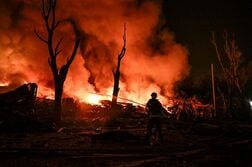 ロシアがウクライナ攻撃、ザポリージャで6人死亡　キーウで火災