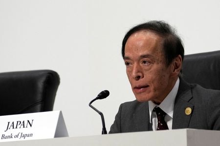 　５月２５日、日銀の植田和男総裁（写真）は、参院財政金融委員会で、大規模な金融緩和で膨らんだ日銀のバランスシートについて「必ずしも正常な中央銀行のバランスシートではない」と述べた。写真は１３日、新潟県内にある朱鷺メッセで代表撮影（２０２３年　ロイター）