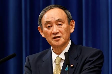 　２月１０日、菅義偉首相は政府与党連絡会議で、来週、新型コロナウイルスワクチンの接種を開始すると述べ、きょう午後に日本医師会会長に協力を要請すると述べた。写真は１月、都内で代表撮影（２０２１年　ロイター）
