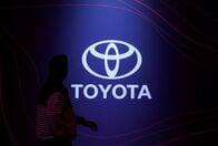 トヨタ、今期純利益予想3.25兆円に上方修正　円安・中東対策が寄与