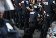 NY市警官が反論「黒人の命も大事だが警官の命も大事」