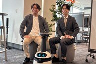 天井の照明が、ビルで働くロボットたちの司令塔に？「未来のビル」実現を後押しする新テクノロジー