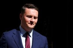 英保健相が辞任表明、党首選の実施要求　スターマー首相への圧力高まる