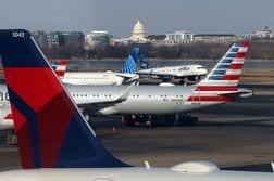 アングル：米航空各社、空席でも値下げせず　燃料費高騰受け利益率重視