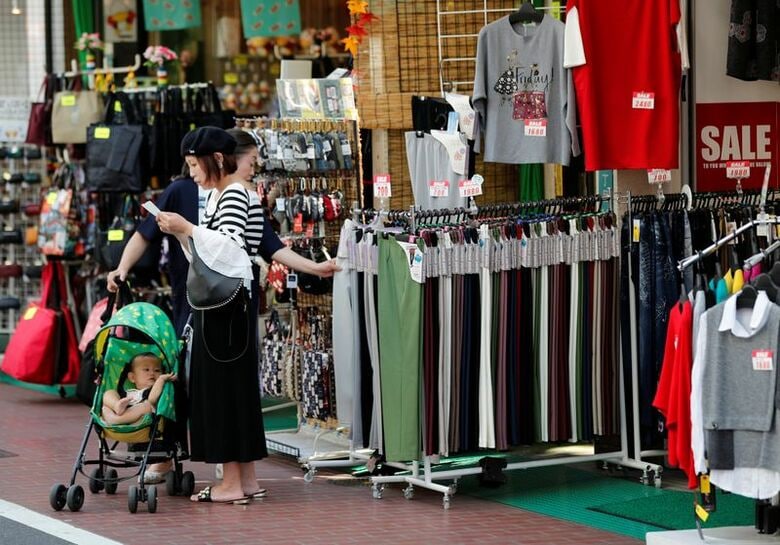都内の店舗。2019年10月1日撮影。REUTERS/Kim Kyung-Hoon