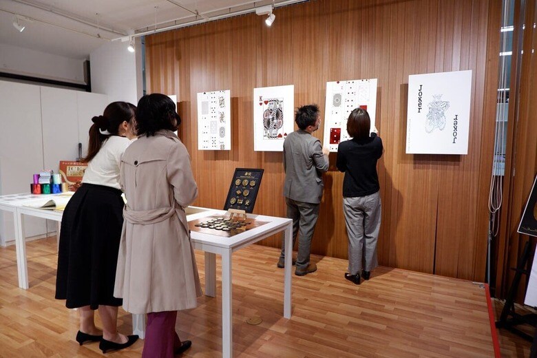 「神楽坂 HAKKEN Lab.」の様子。一般来場者も多く来訪する