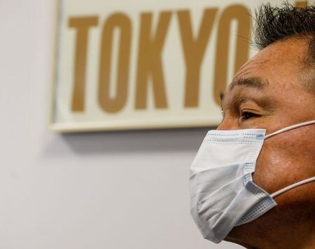 １月２２日、 国際オリンピック委員会（ＩＯＣ）は東京五輪の中止に関する報道内容を否定し、声明で「新型コロナウイルスに対するあらゆる予防措置を実施し、今夏の安全かつ確実な五輪開催への準備に引き続き取り組んでいく」と表明した。写真は同日、東京でロイターのインタビューに応じる 日本オリンピック委員会（ＪＯＣ）の山下泰裕会長（２０２１年　ロイター／Kim Kyung-Hoon）