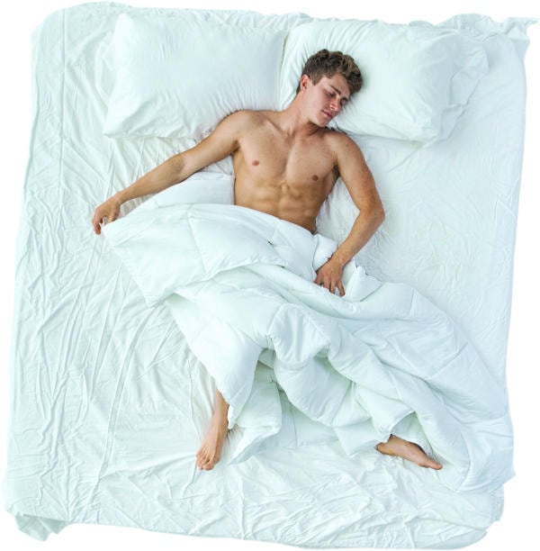 個人差はあるが裸で寝ることには安眠効果が期待できる　4X6/ISTOCK