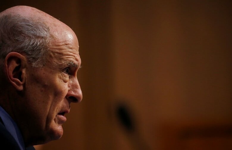 ２月１３日、ダン・コーツ米国家情報長官（写真）は、北朝鮮の核開発がもたらす脅威に対し米国が行動を取ることができる時間は残りわずかになりつつあり、決断の時が近づいているとの見解を示した。ワシントンで撮影（２０１８年　ロイター/Leah Millis）