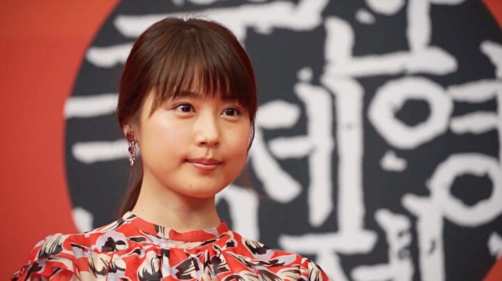 「ナラタージュ」でアジアスターアワード賞を受賞した有村架純　(c) BIFF / YouTube