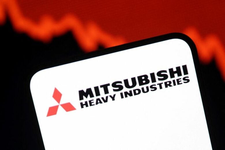 三菱重工業のロゴ。２025年7月撮影。REUTERS/Dado Ruvic