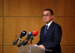 独経済、今年1％前後成長も　財政支出と輸出寄与と連銀総裁
