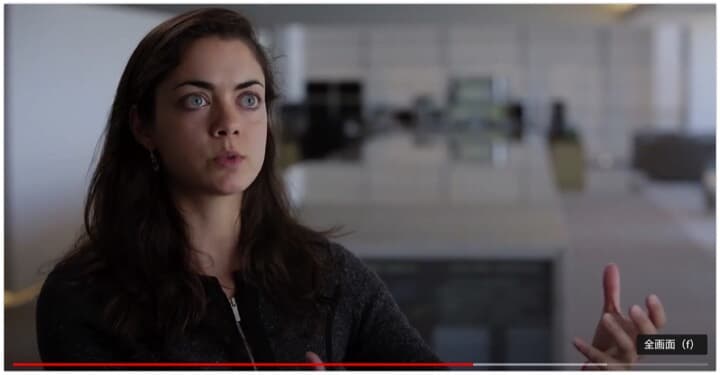 イーロン・マスクの新しい恋人シボン・ジリス。Quid Inc / YouTube