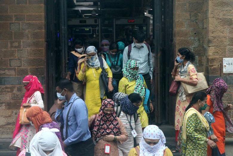 インドの新型コロナウイルス感染者が累計で600万人を突破した。写真はムンバイで22日撮影(2020年　ロイター/Niharika Kulkarni)